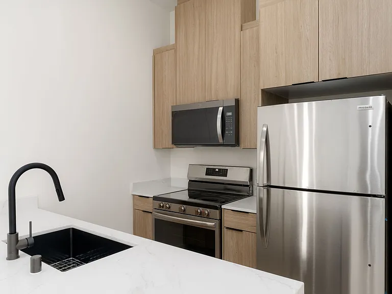 4603-4611 Almayo Ave — Photo 9