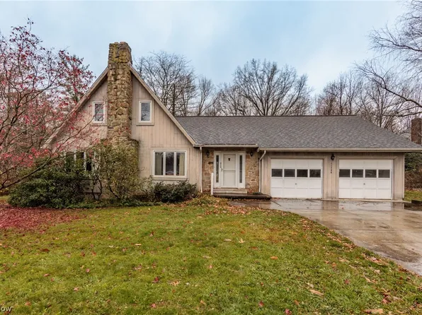 11799 Kenyon Dr, Hiram, OH 44234