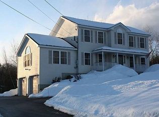 107 Van Buren Cir, Goffstown, NH 03045