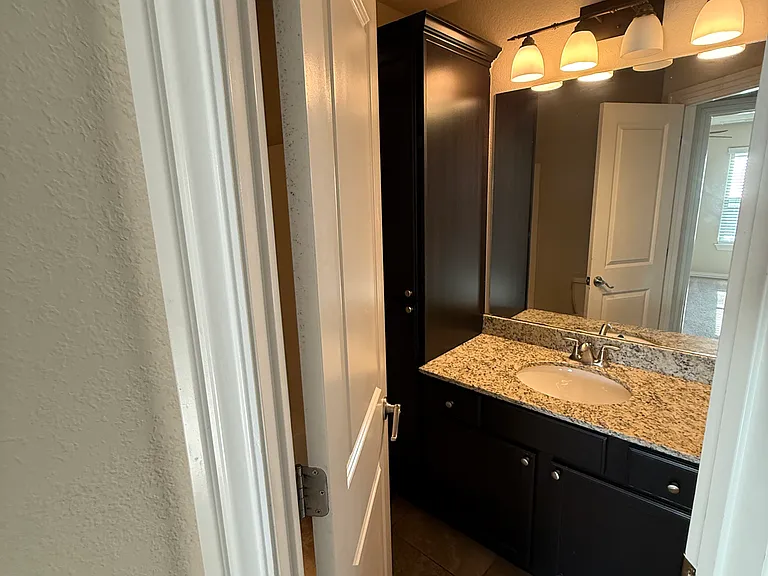 2734 W Kilimanjaro Way — Photo 13