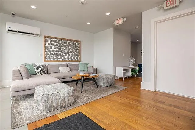 221 Chartres St #203 — Photo 12