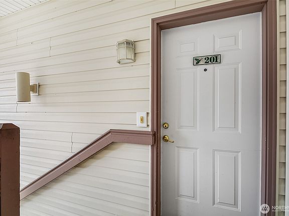 4th image of 4827 67th Street NE #A201