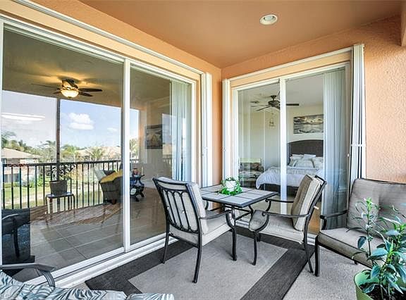 3rd image of 9621 Spanish Moss Way Unit 3834