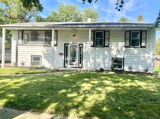 1713 Maple Ave, Belvidere, IL 61008