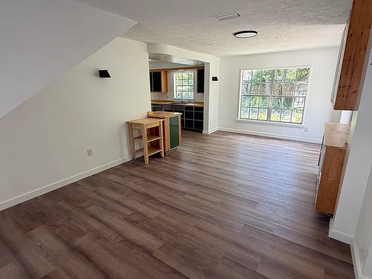 1520 W Beresford Ave — Photo 4