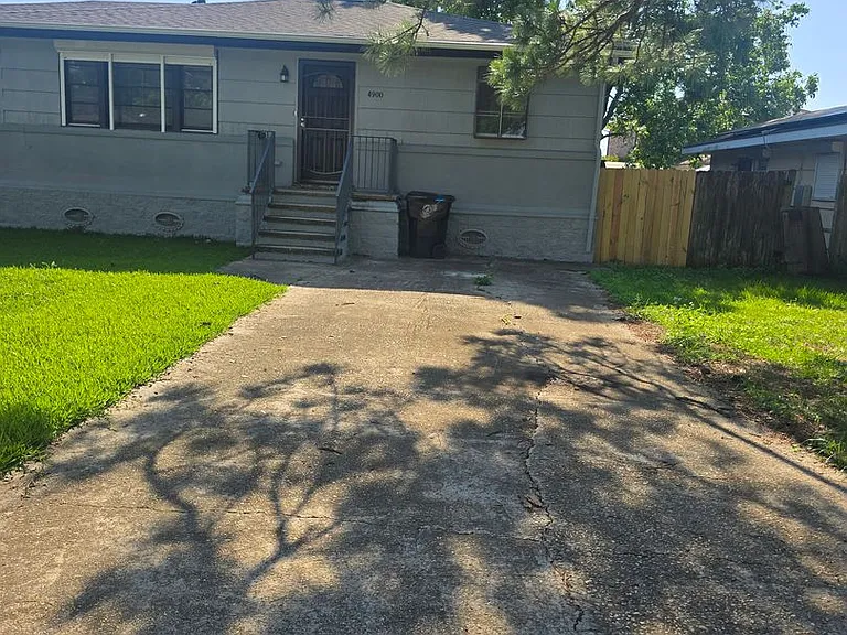 4900 Lurline St — Photo 3