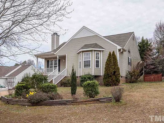 3rd image of 702 Wallridge Dr