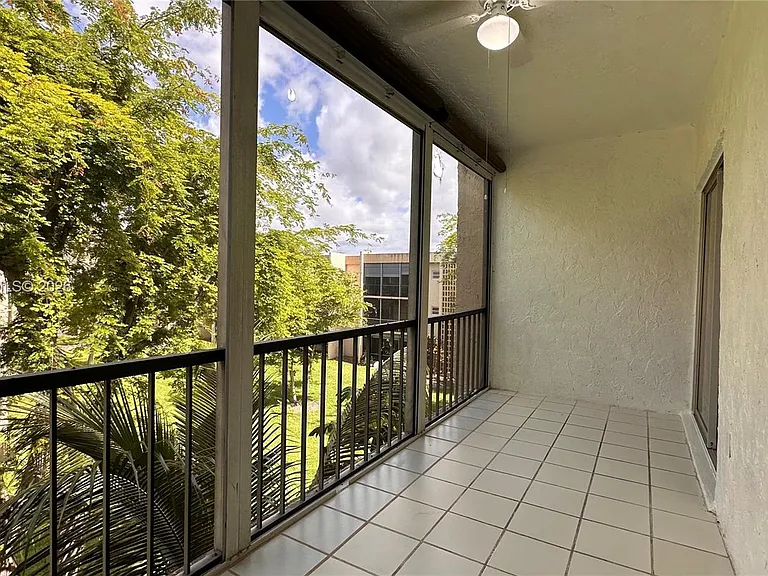 8401 SW 107th Ave #331E — Photo 18