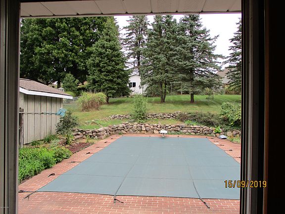 4th image of 163 Easthill Dr