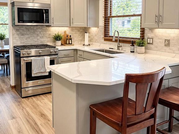 5th image of 7251 Hyacinth COURT