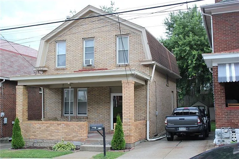 3024 Brentwood Ave photo 1