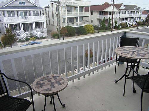 1st image of 2835 Asbury Ave