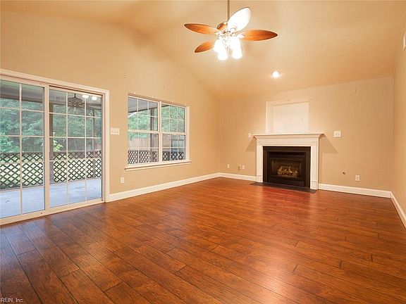 5th image of 2425 Annie Cir