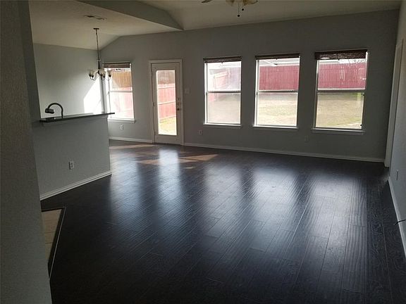 5th image of 412 Port Allen Dr