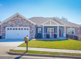 217 Mountain Brook Dr NE, Roanoke, VA 24012