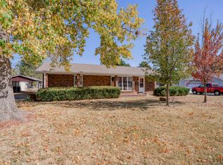 626 N Park Pl, Bolivar, MO 65613