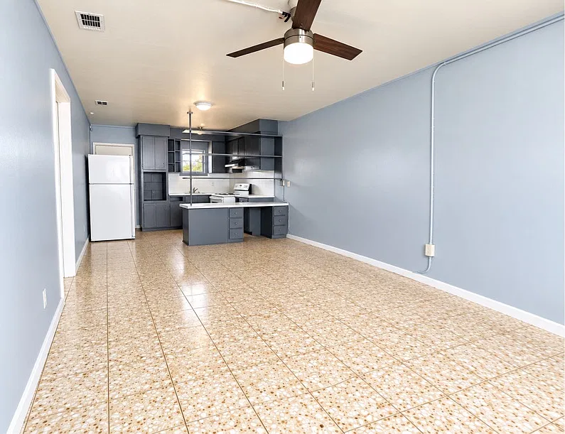 Hibiscus Apartments - D — Photo 1