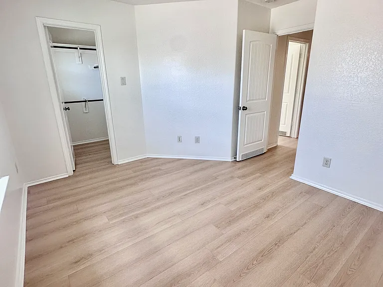 6430 Stoney Creek Dr — Photo 31