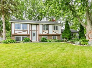 228 Overland Trl, West Henrietta, NY 14586