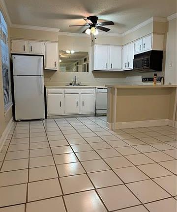 4th image of 7522 Benjamin St APT 107