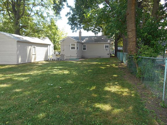4th image of 28005 Nieman St