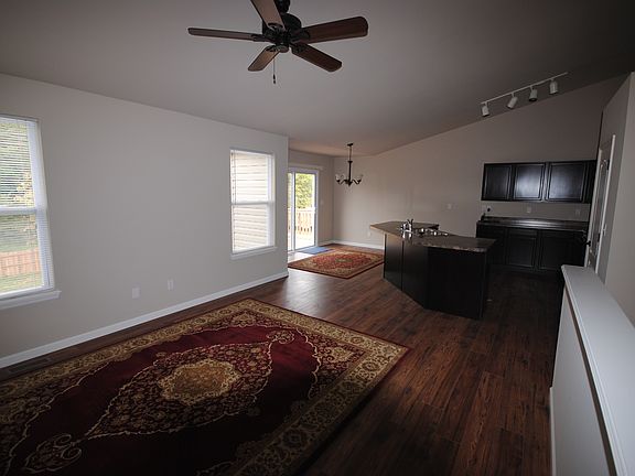 5th image of 303 Katie Lynn Ct