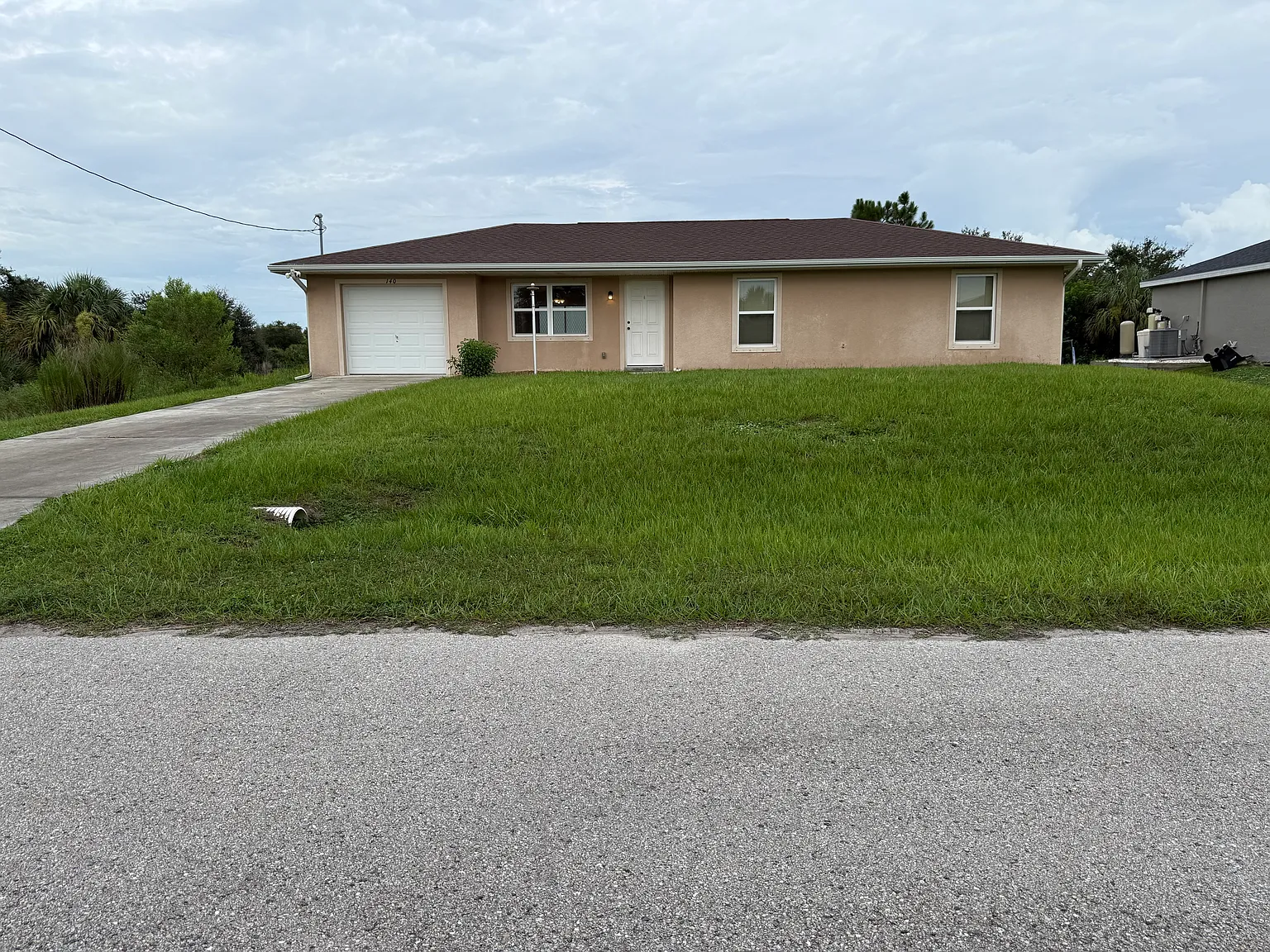 3 bed, 1526 sqft, $1,700 — Photo 1