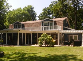 228 Ibis St, Put In Bay, OH 43456