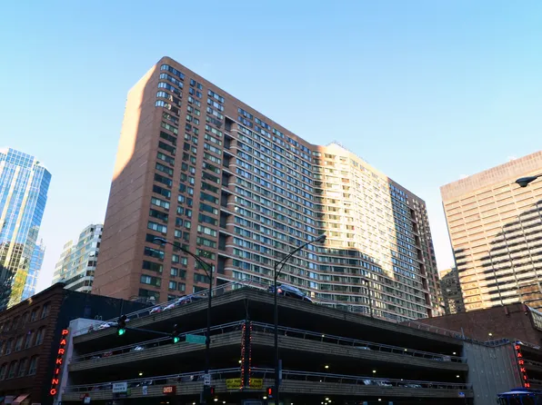 211 E Ohio St APT 1505, Chicago, IL 60611