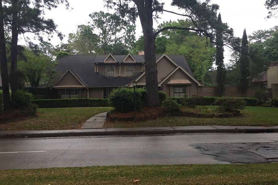 1st image of 10110 Briar Forest Dr