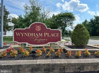166 Wyndham Pl, Robbinsville, NJ 08691