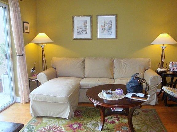 4th image of 972 Lake Victoria Dr APT C