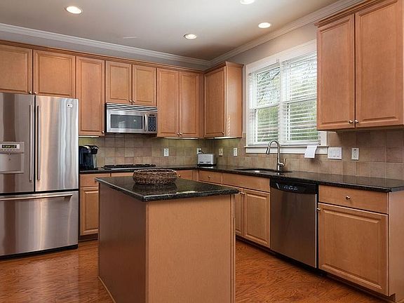 5th image of 2154 Oakdale Estates Ct
