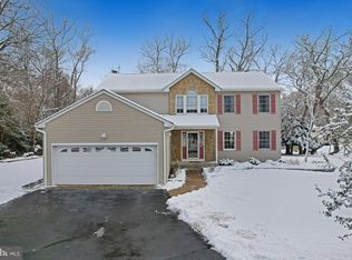 5 Mary Ct, East Windsor, NJ 08512