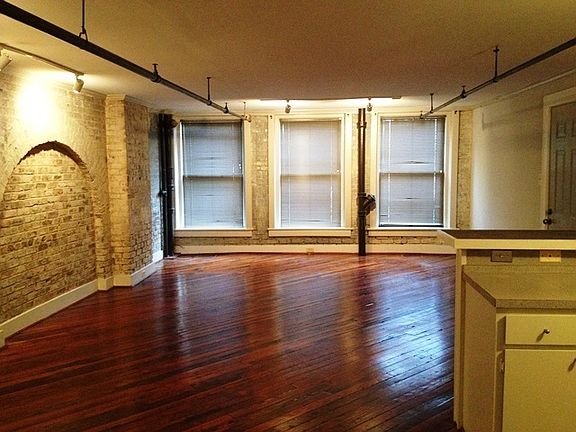 2nd image of 331 S Davie St APT D