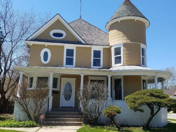 472 N Spring St Unit 1, Elgin, IL 60120