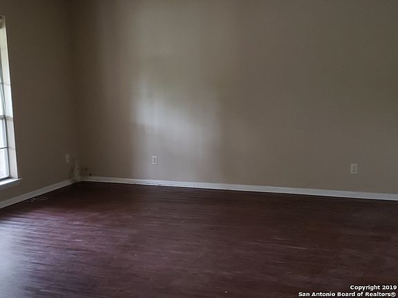 2nd image of 11910 Apple Blossom St