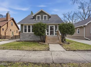 1119 Walnut St, Grand Forks, ND 58201