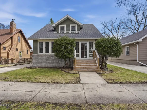 1119 Walnut St, Grand Forks, ND 58201