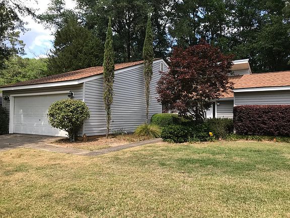 2nd image of 3197 Wood Hill Dr