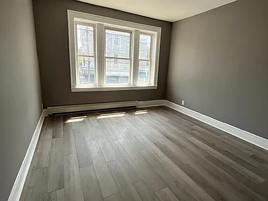 413 Hawthorne Ave #1 — photo 2 of 5
