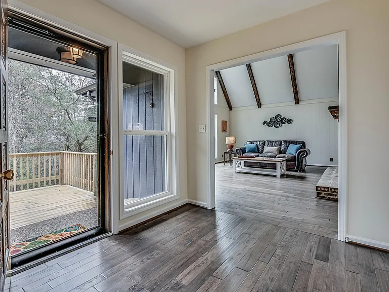 1408 Cedar Hill Rd — Photo 5