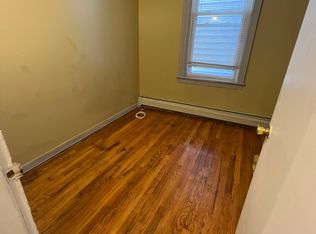 96 11th St FLOOR 1, Troy, NY 12180