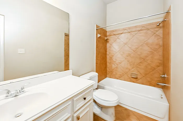 10910 Brighton Gardens Dr — Photo 15