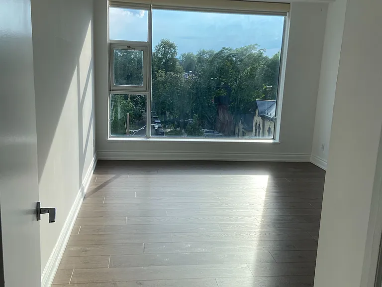 77 Avenue Rd #401 — Photo 15