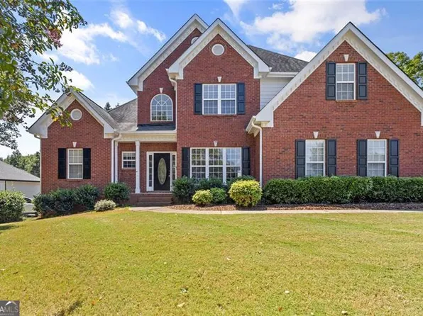 1376 Beringer Dr, Hoschton, GA 30548