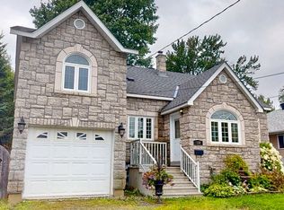 137 Whitney Ave, North Bay, ON P1A 1Y7