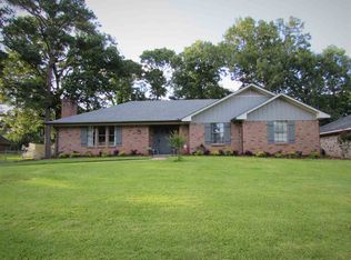 5 Treeway Dr, Brandon, MS 39042