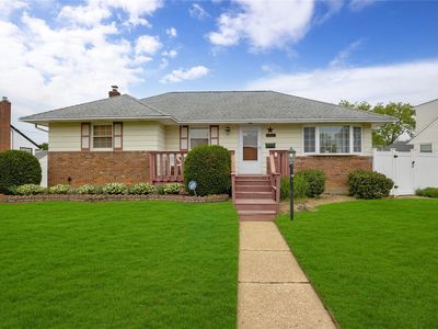 812 Colridge Road, Wantagh, NY, 11793
