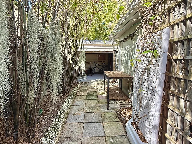 111 N Bay Harbor Dr — Photo 57